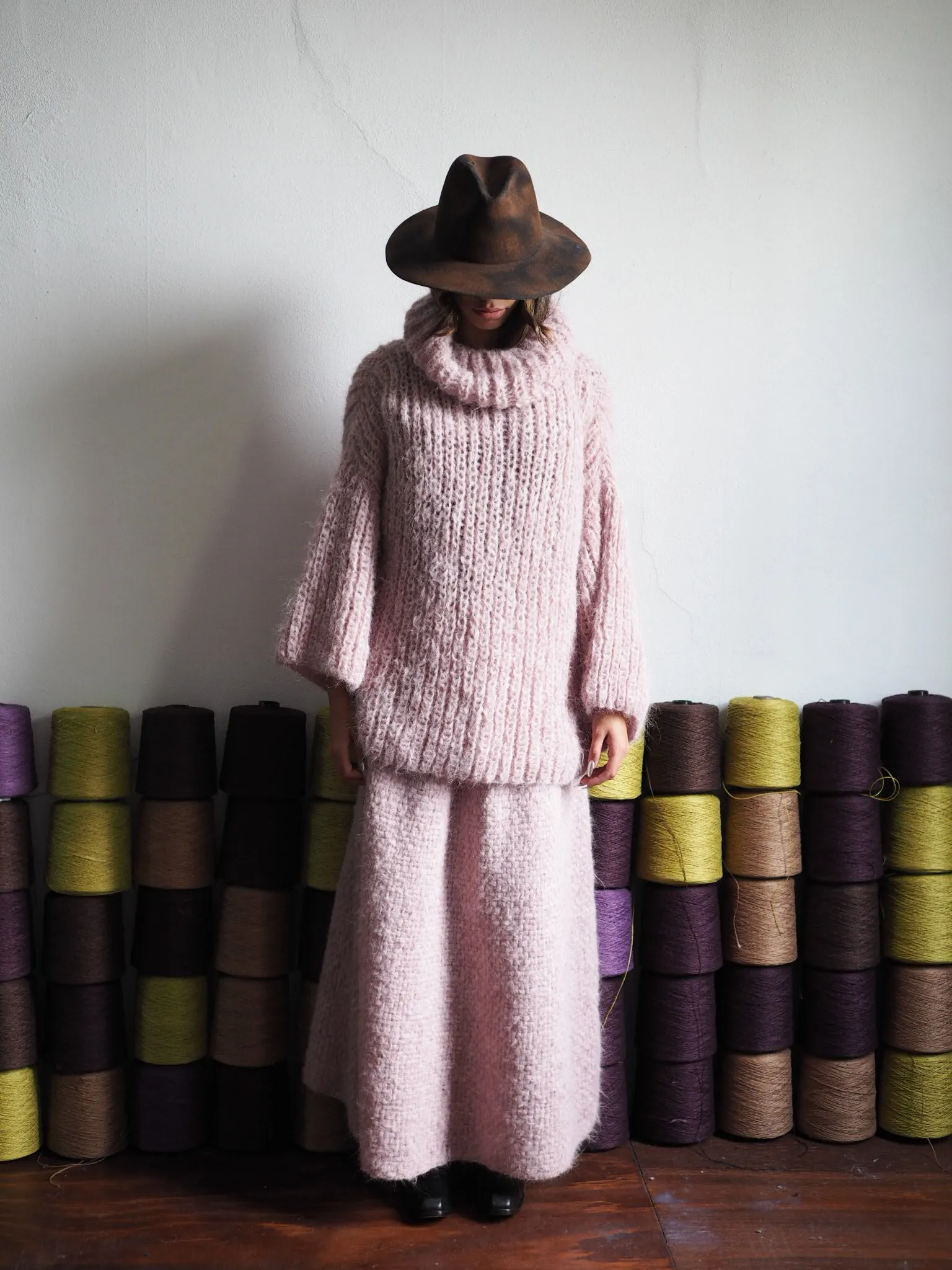 Chunky hand knit sweater with funnel collar - Moss green