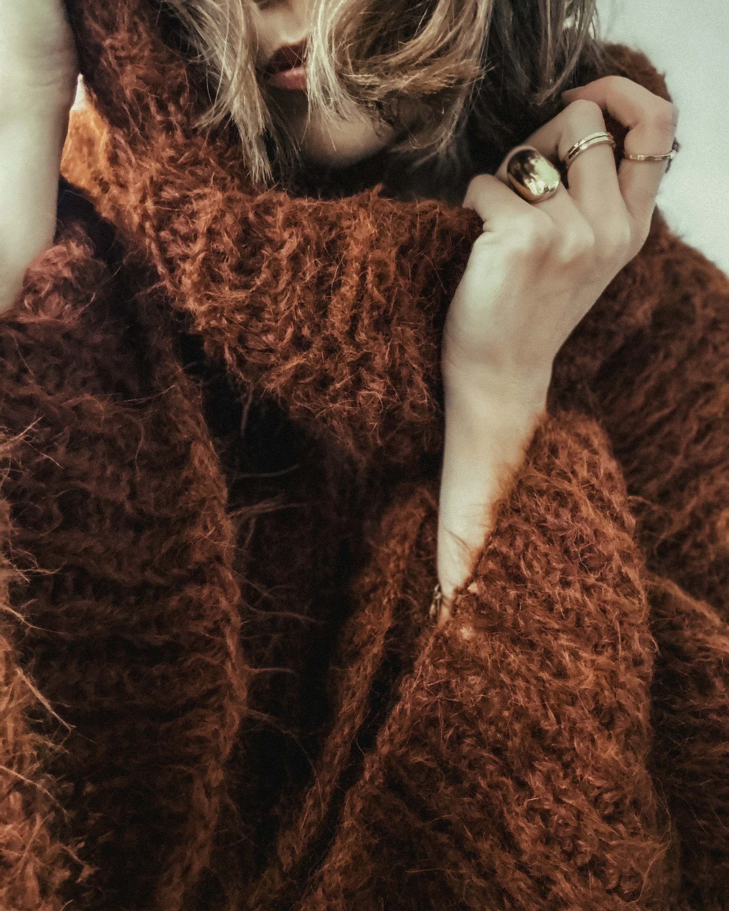 Chunky hand knit sweater with funnel collar - Moss green