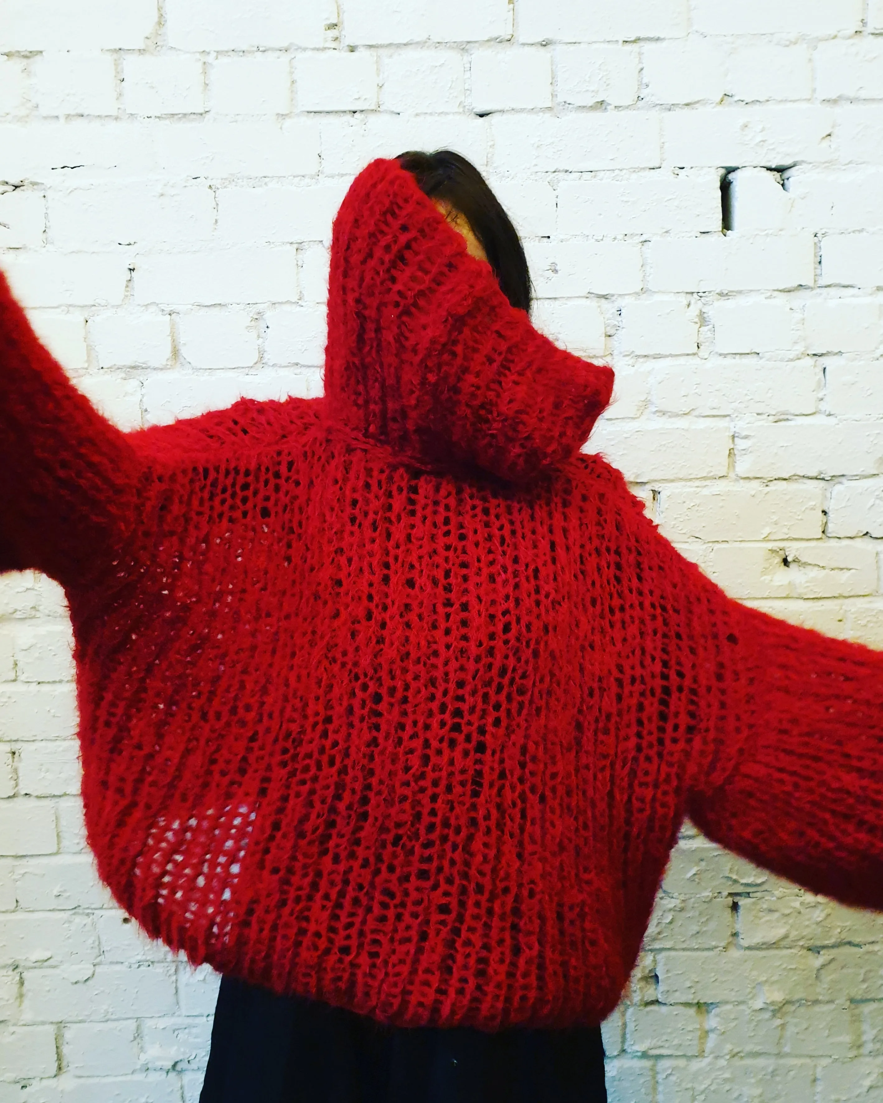 Chunky hand knit sweater with funnel collar - Moss green