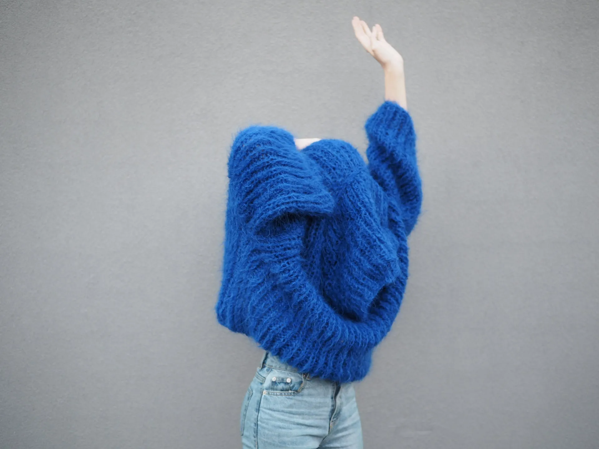 Chunky hand knit sweater with funnel collar - Moss green