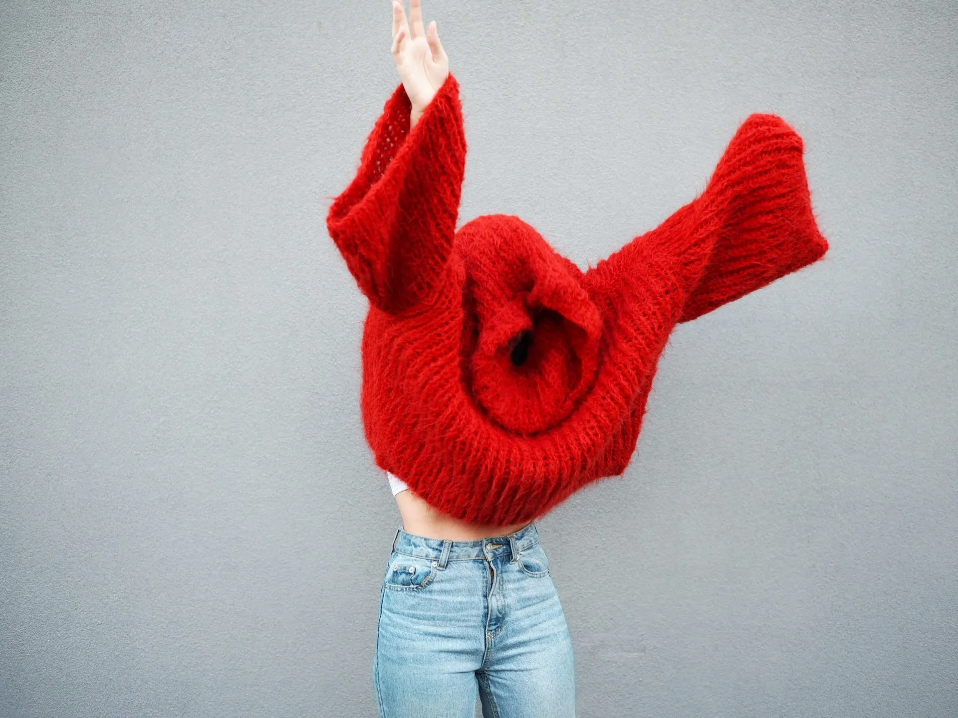 Chunky hand knit sweater with funnel collar - Moss green