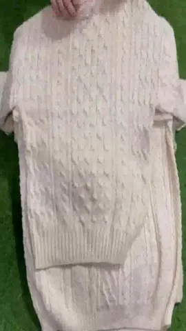 Unbranded cable knit sweaters 12 pcs