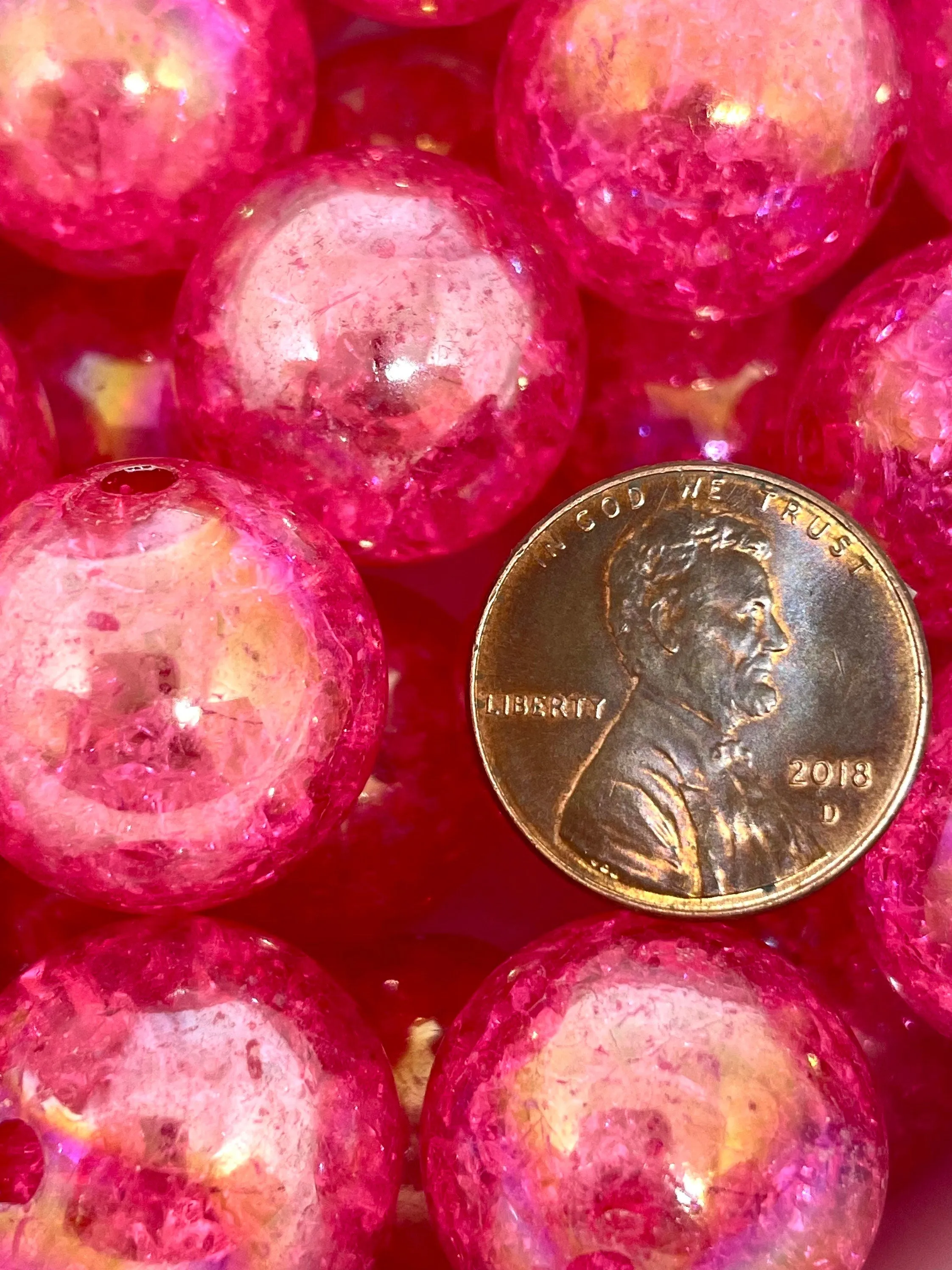 Valentine’s Day Chunky Beads, Iridescent 20mm Magenta Beads for Valentine’s Day Jewelry, Vday Beads